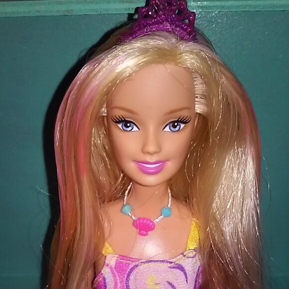 Barbie Doll Merliah in a Mermaid Tale Beach Color Change Pink Hair - Picture 1 of 7